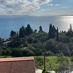 Takis & Eirini Family Apartments
