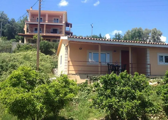Takis & Eirini Family Apartments